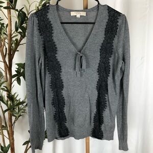 LOFT Heather Gray Knit Top with Lace Detail Sz M (T4)